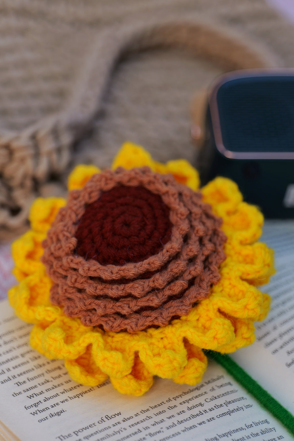 Majestic Brown Detailed Sunflower